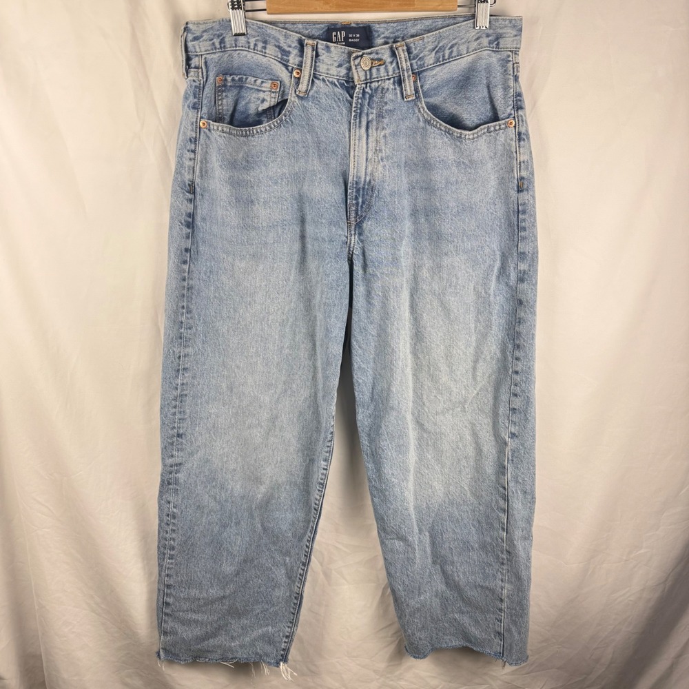 Gap Men's Baggy Fit Jeans Light Wash 32x30 Distressed Hem Y2K Vibes Relaxed Wide